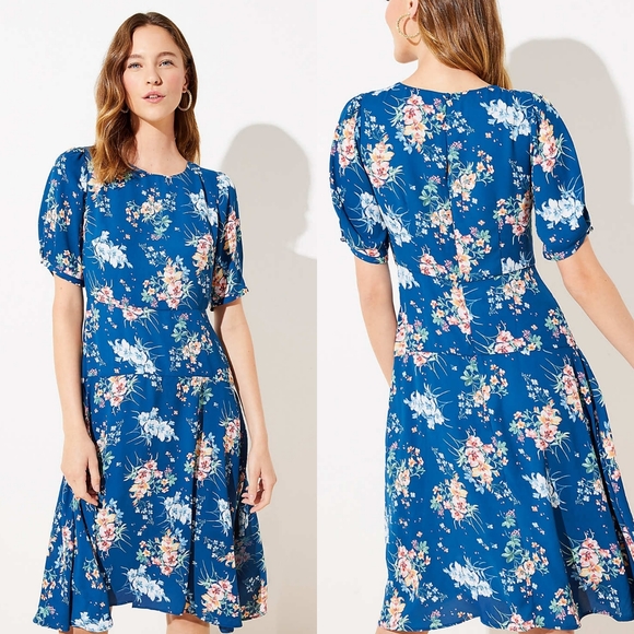 LOFT Dresses & Skirts - LOFT Floral Puff Sleeve Midi Dress